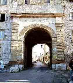 Terracina - Antica Porta Romana