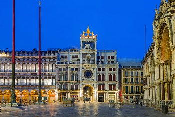 Torre dell orologio in piazza san marco